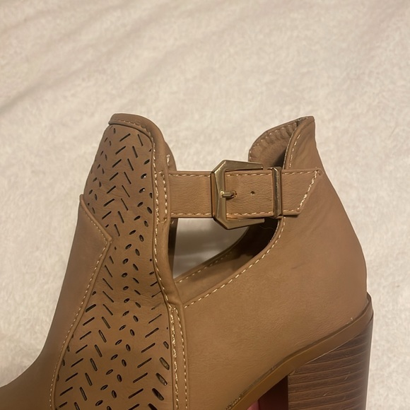 EUC women’s TOP Moda ankle boots, size 8.5 - Picture 8 of 8